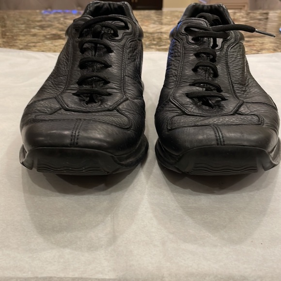 Prada Mens leather sneaker - Picture 7 of 7